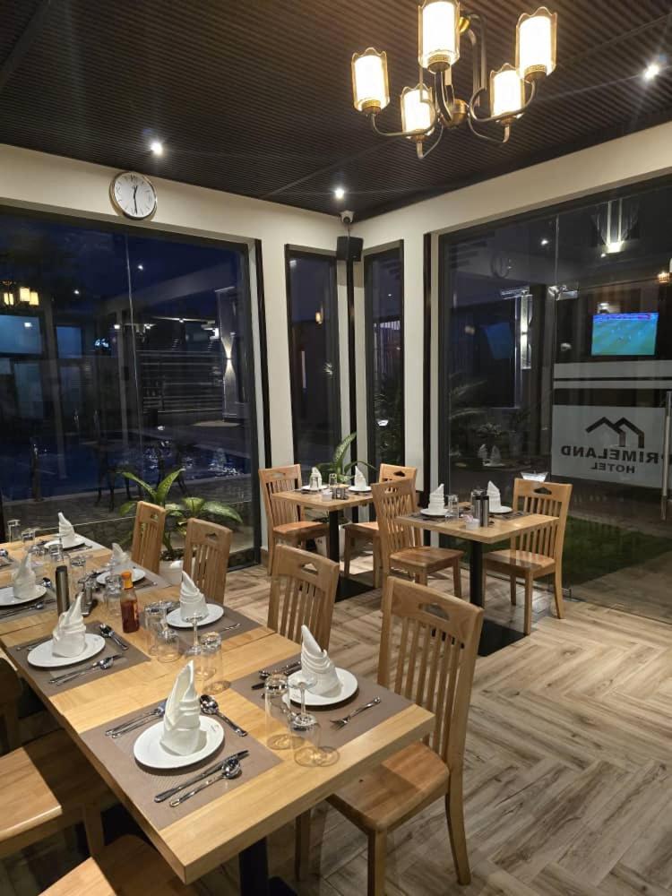 Primeland Hotel 모시 외부 사진